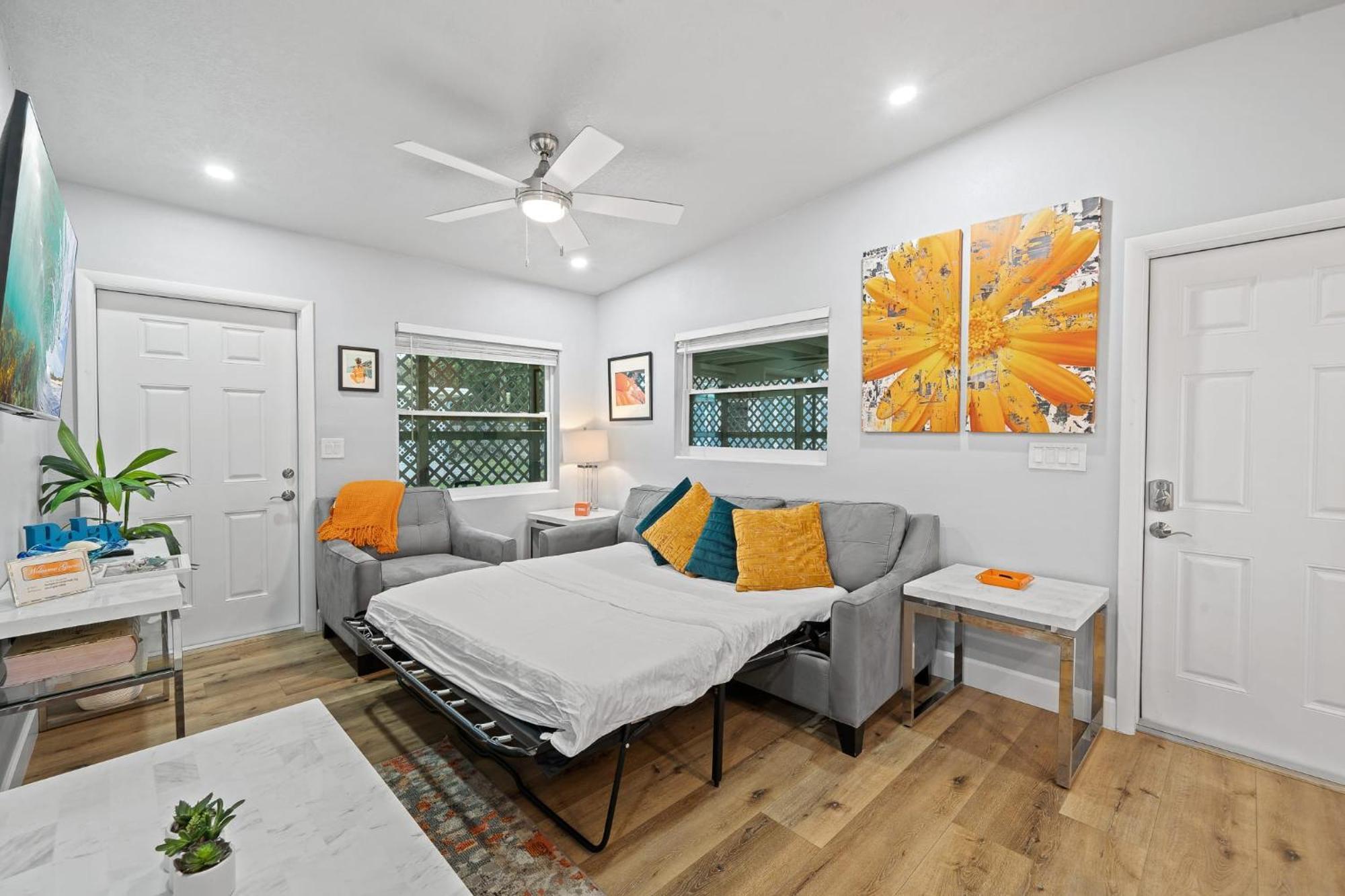 Midtown Cottage - In The Heart Of Cocoa Beach Eksteriør billede