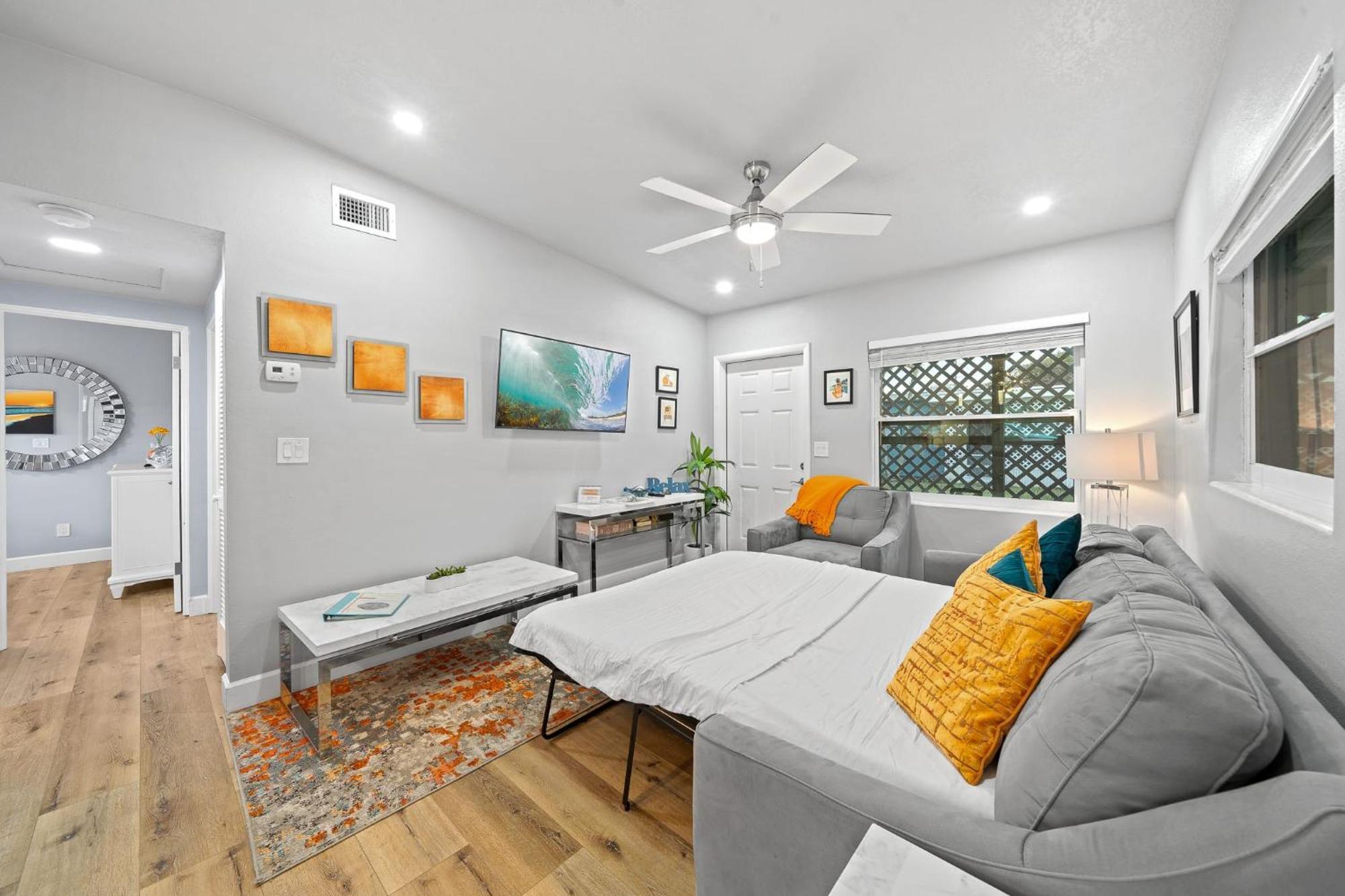 Midtown Cottage - In The Heart Of Cocoa Beach Eksteriør billede