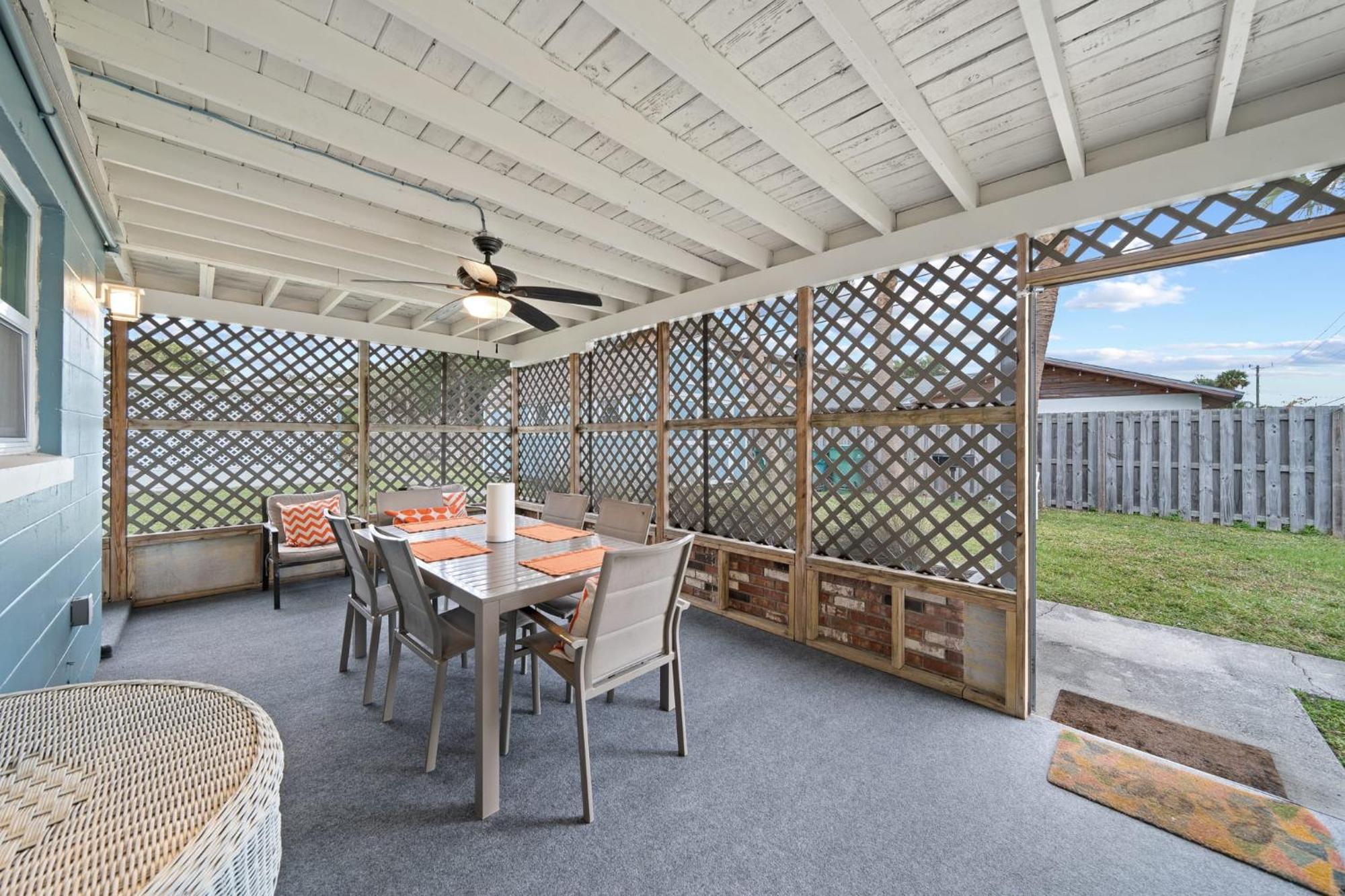 Midtown Cottage - In The Heart Of Cocoa Beach Eksteriør billede